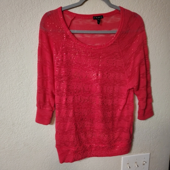 Coral Top Casual, Sophisticated, classic, sparkle, Cottage Core, Elegant funtime - Picture 4 of 8